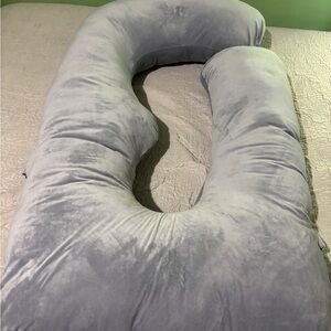 Pregnancy pillow